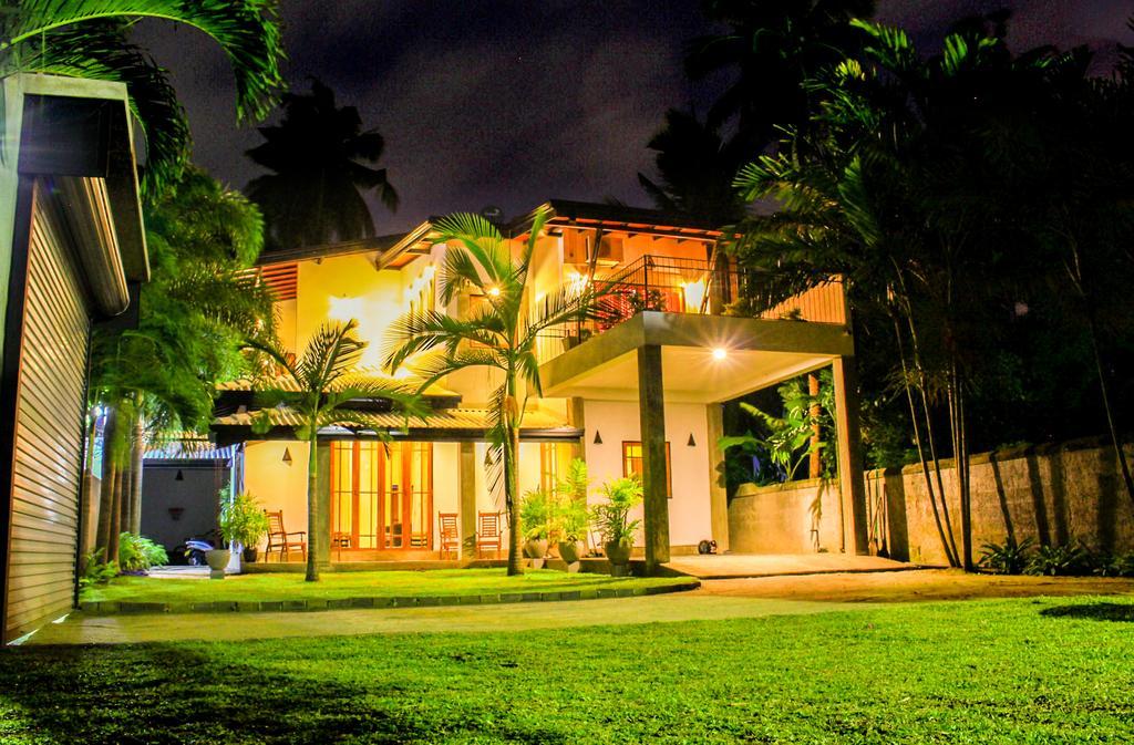 Villa Dominikku Negombo Exterior photo