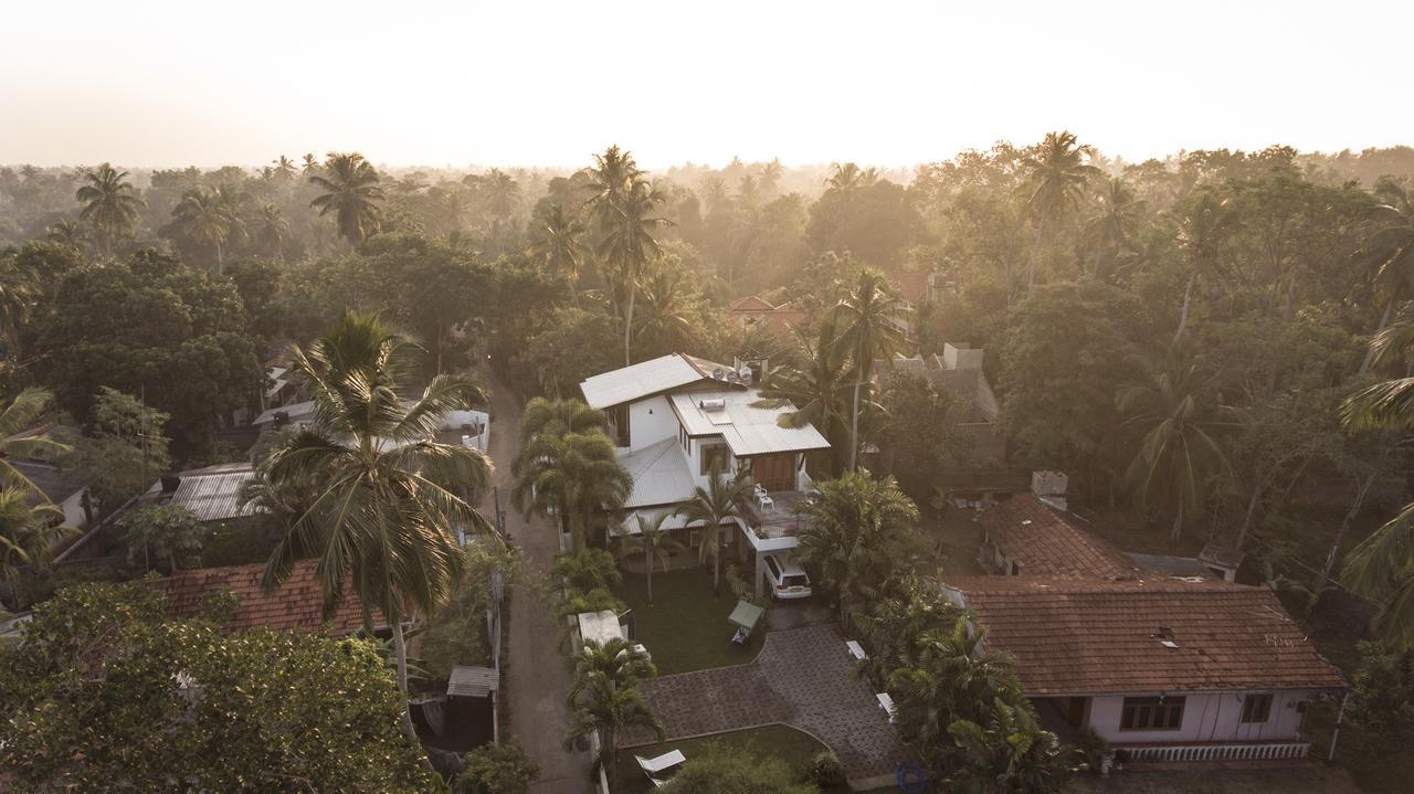 Villa Dominikku Negombo Exterior photo